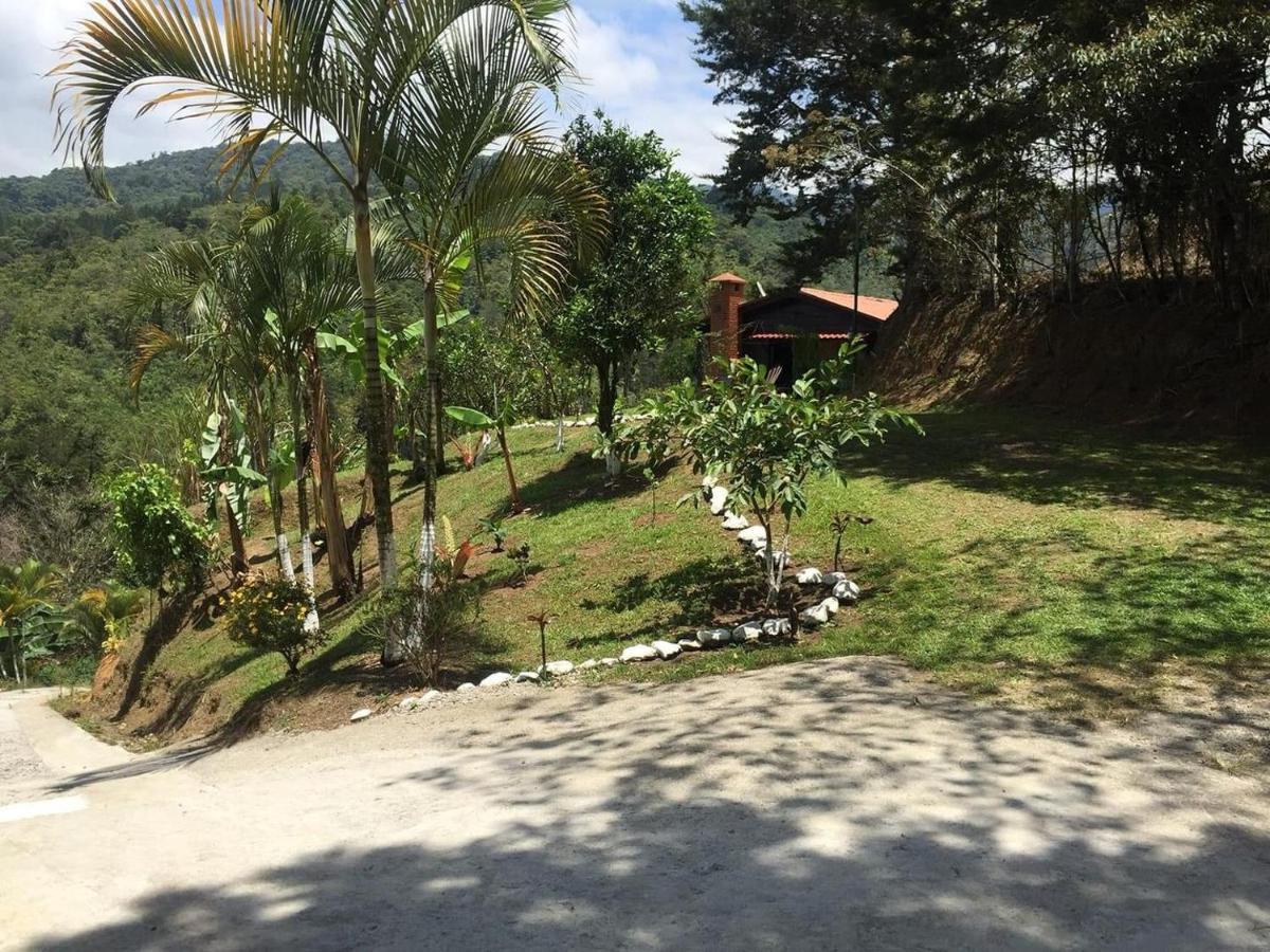 Navarro Mountain Cartago Exterior photo
